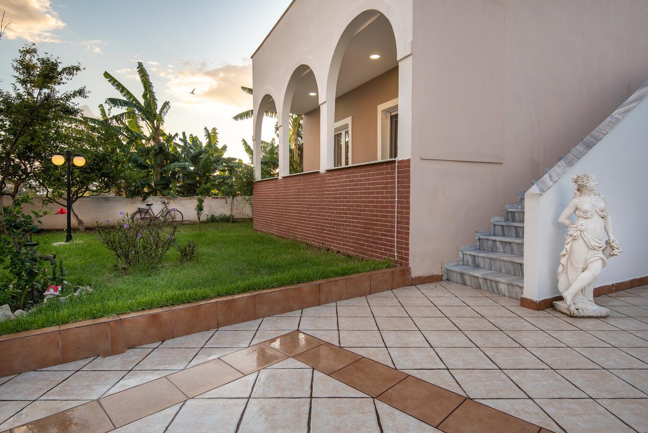 Ostria Apartments Kalamákion Dış mekan fotoğraf